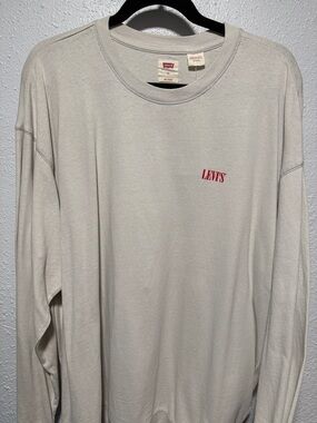Levi's Long Sleeve Crewneck in Light Gray with Red Logo